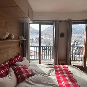 Appartement Les Tanieres De - La Marmotte - Duplex 4 P Entierement Renove Avec Vue Magnifique, Montgenèvre